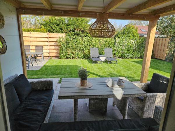 Bungalow Schotvanger Egmond aan den Hoef Luaran gambar